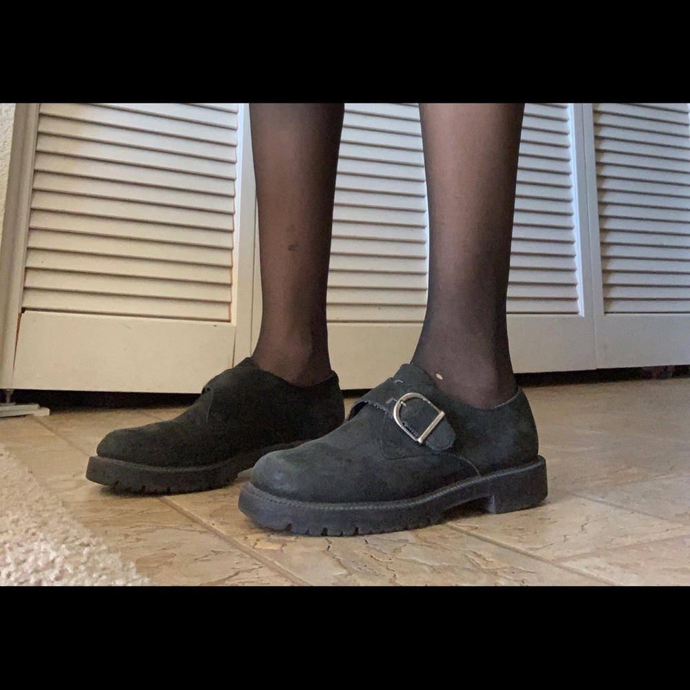 Bass buckle shoe grunge